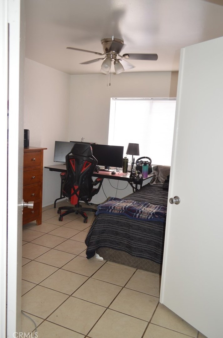 6153 Darcee Dr, Riverside CA  92509-6273 exterior