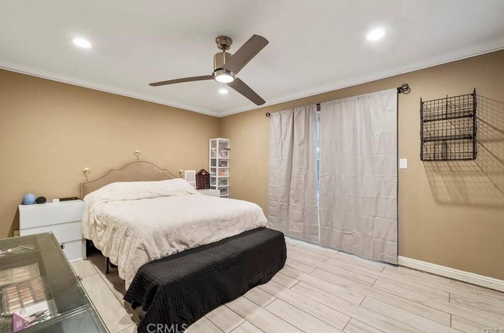 11118 Cameron Dr, Riverside CA  92505-3406 exterior