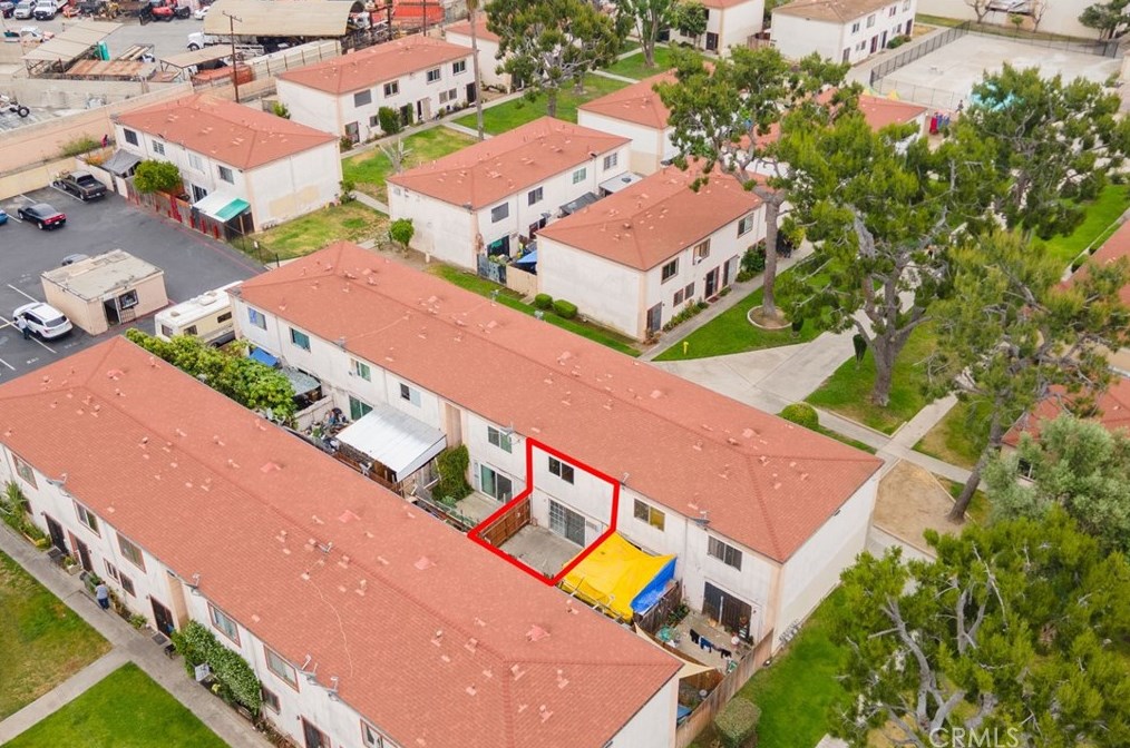 1001 Camile St, Santa Ana CA  92701-6401 exterior
