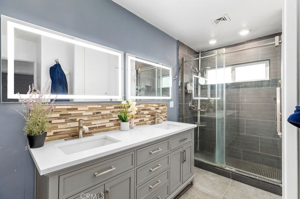 3670 San Rafael Way, Riverside CA  92504-3946 exterior