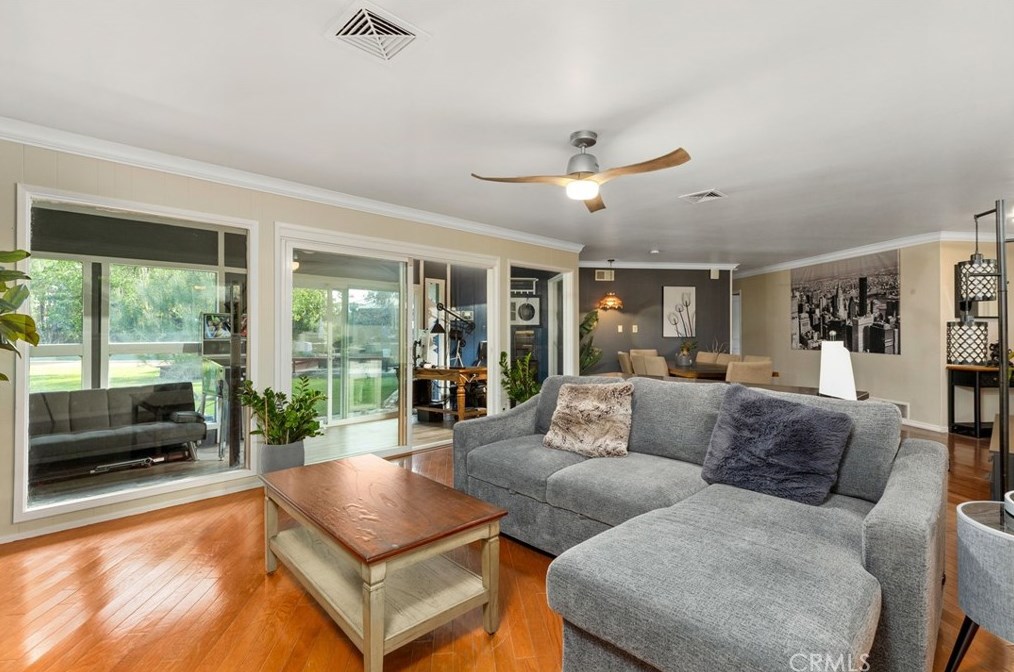 3670 San Rafael Way, Riverside CA  92504-3946 exterior