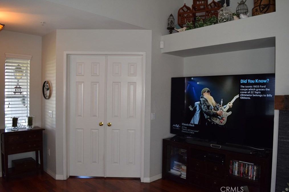 163 Cape Elizabeth Way, Riverside CA  92506-6180 exterior