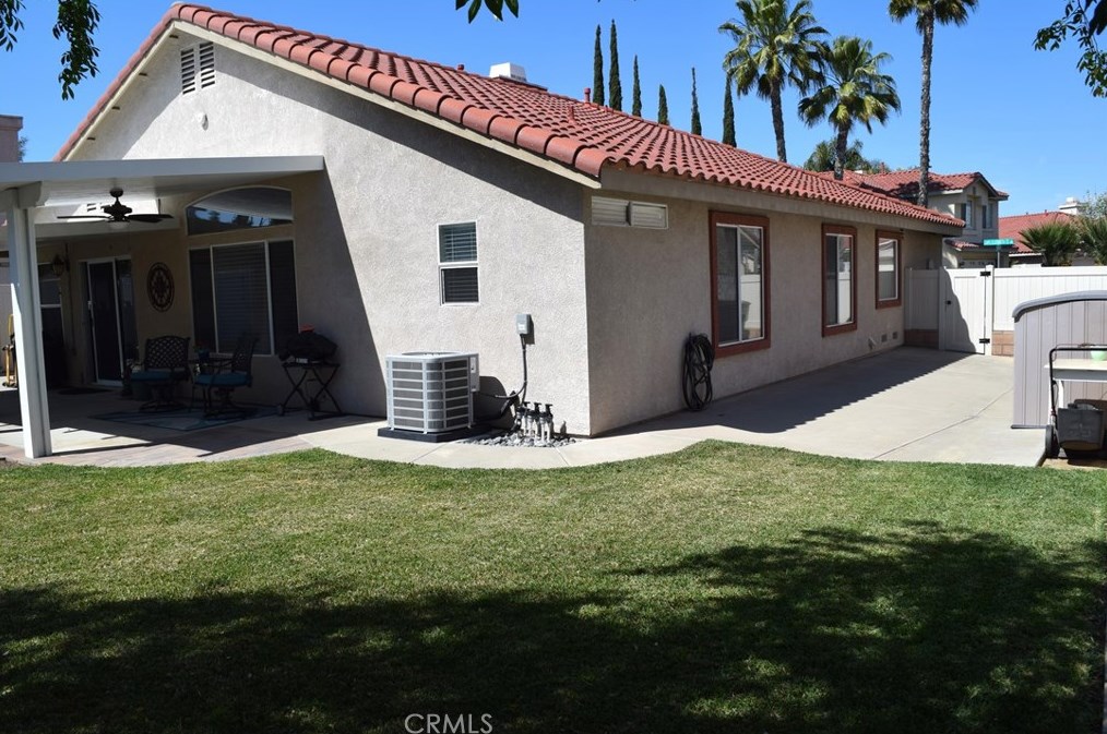 163 Cape Elizabeth Way, Riverside CA  92506-6180 exterior