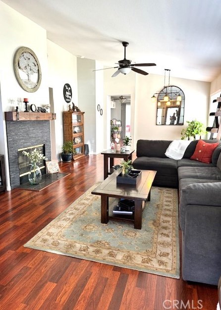 163 Cape Elizabeth Way, Riverside CA  92506-6180 exterior