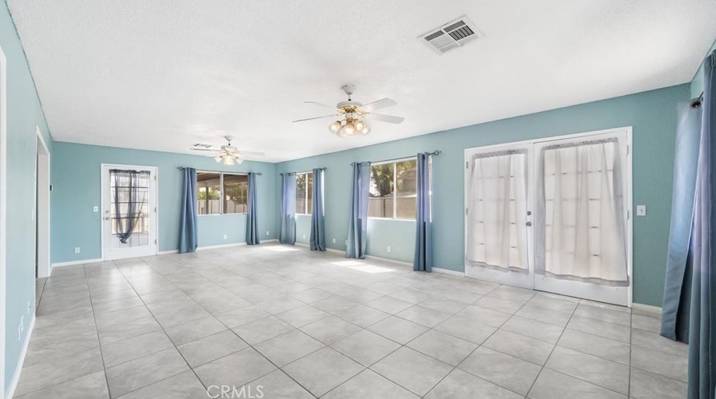 13095 Skiomah Rd, Apple Valley CA  92308-6321 exterior