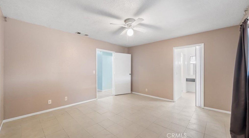 13095 Skiomah Rd, Apple Valley CA  92308-6321 exterior