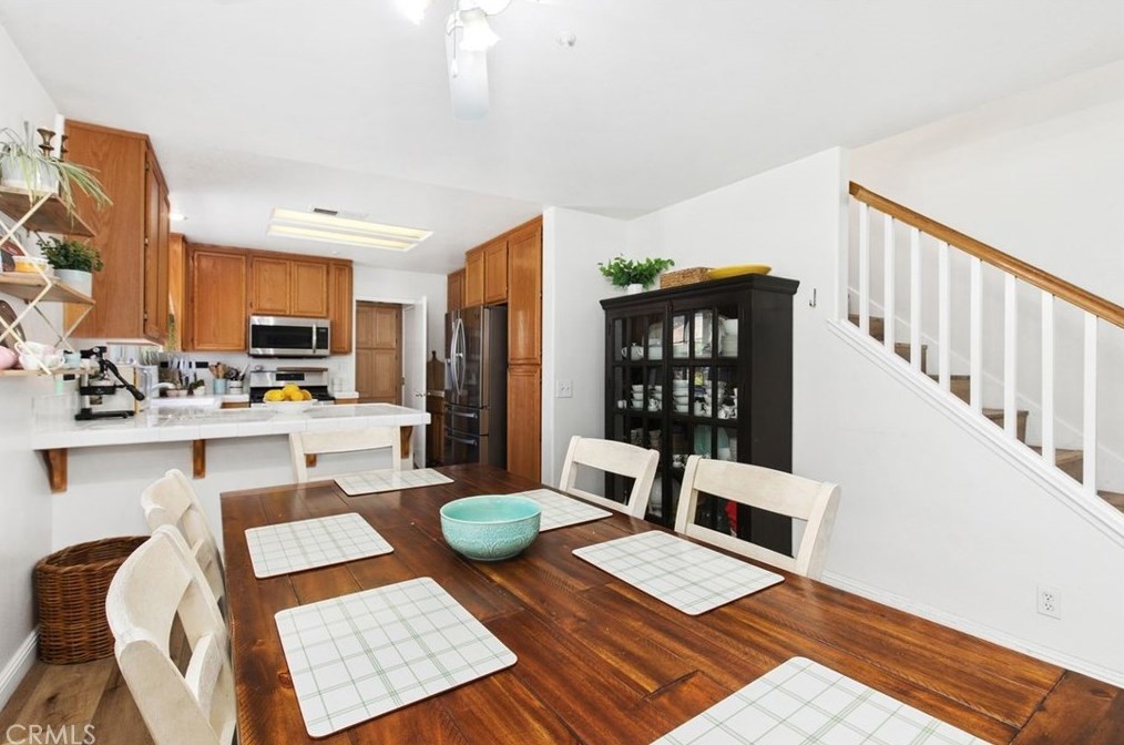 1502 Prestwick Dr, Riverside CA  92507-8447 exterior