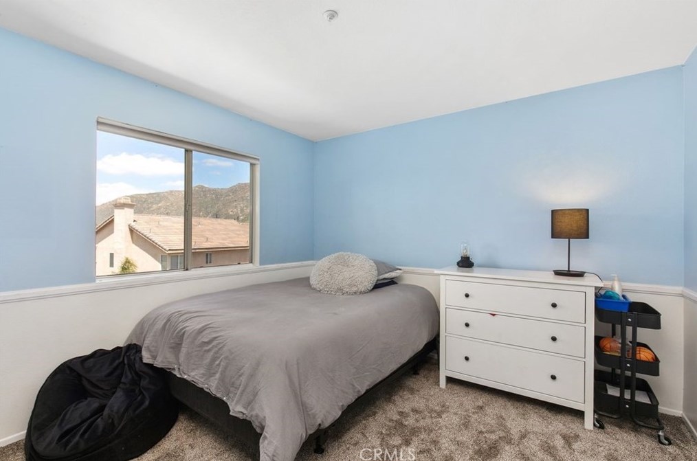 1502 Prestwick Dr, Riverside CA  92507-8447 exterior
