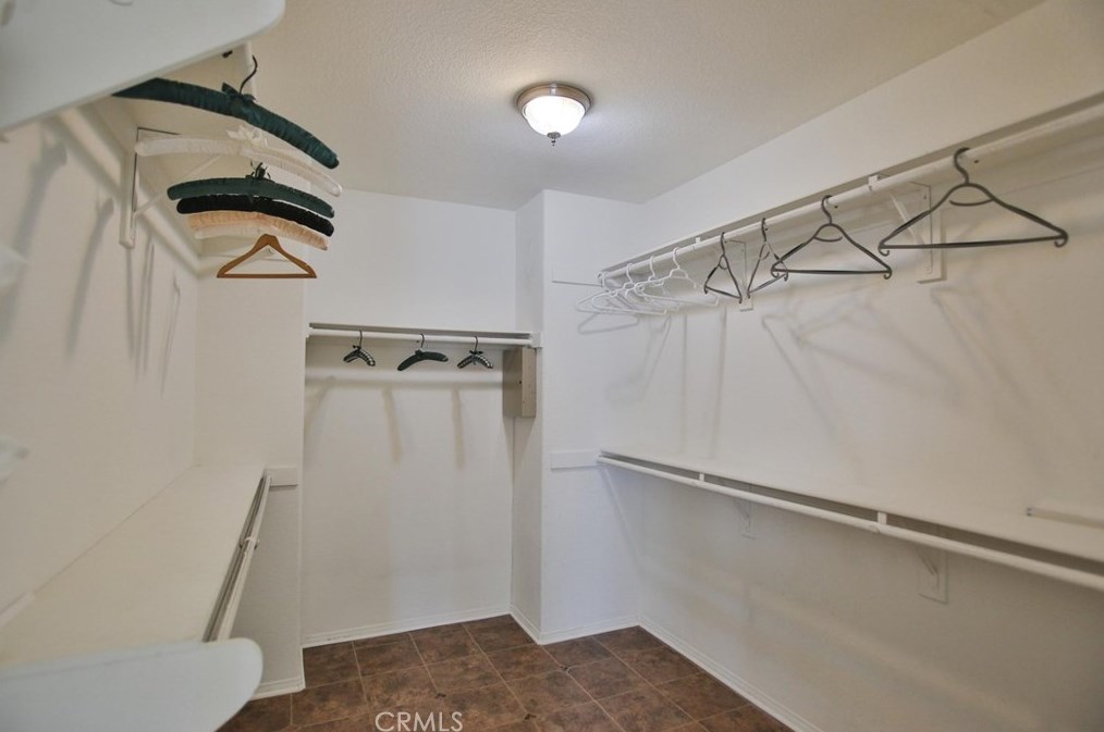 13269 Via Del Lago, Victorville CA  92392-8634 exterior