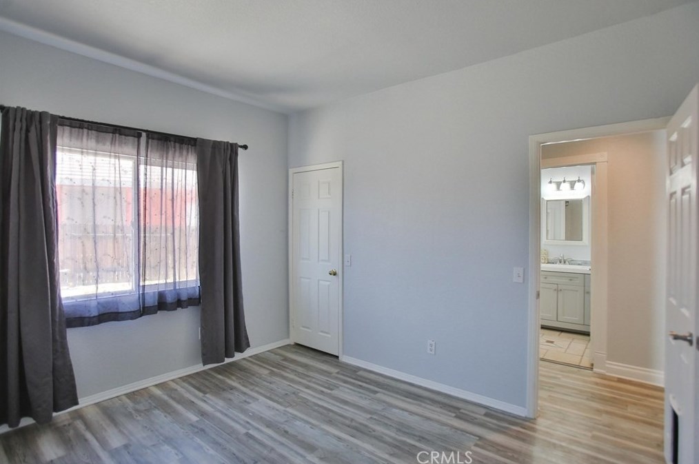 13269 Via Del Lago, Victorville CA  92392-8634 exterior