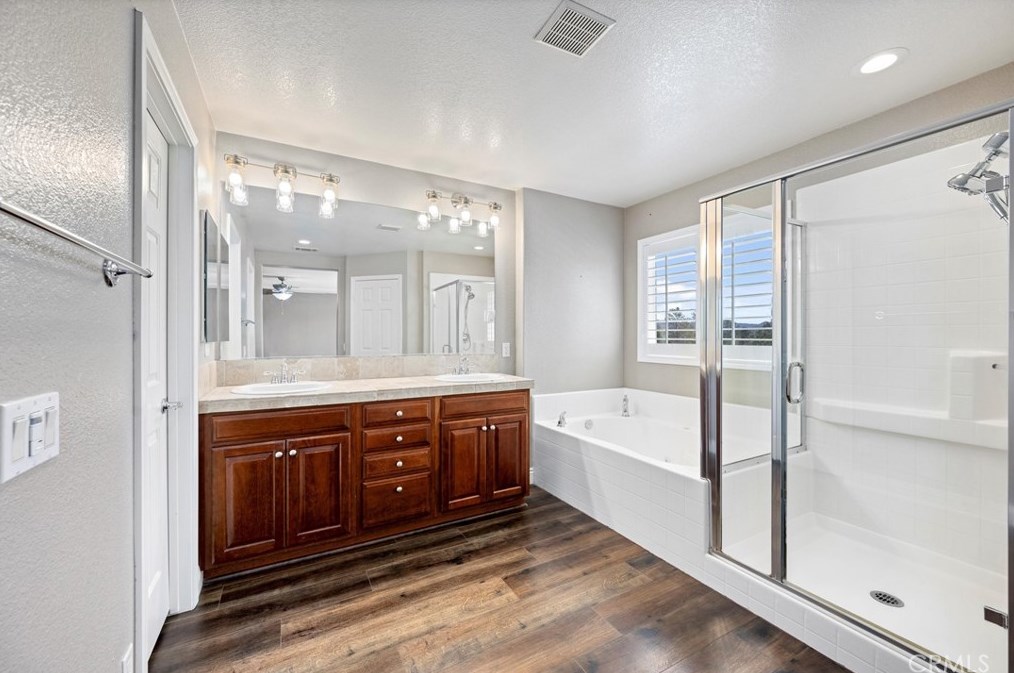 1527 Polaris Ln, Beaumont CA  92223-7802 exterior