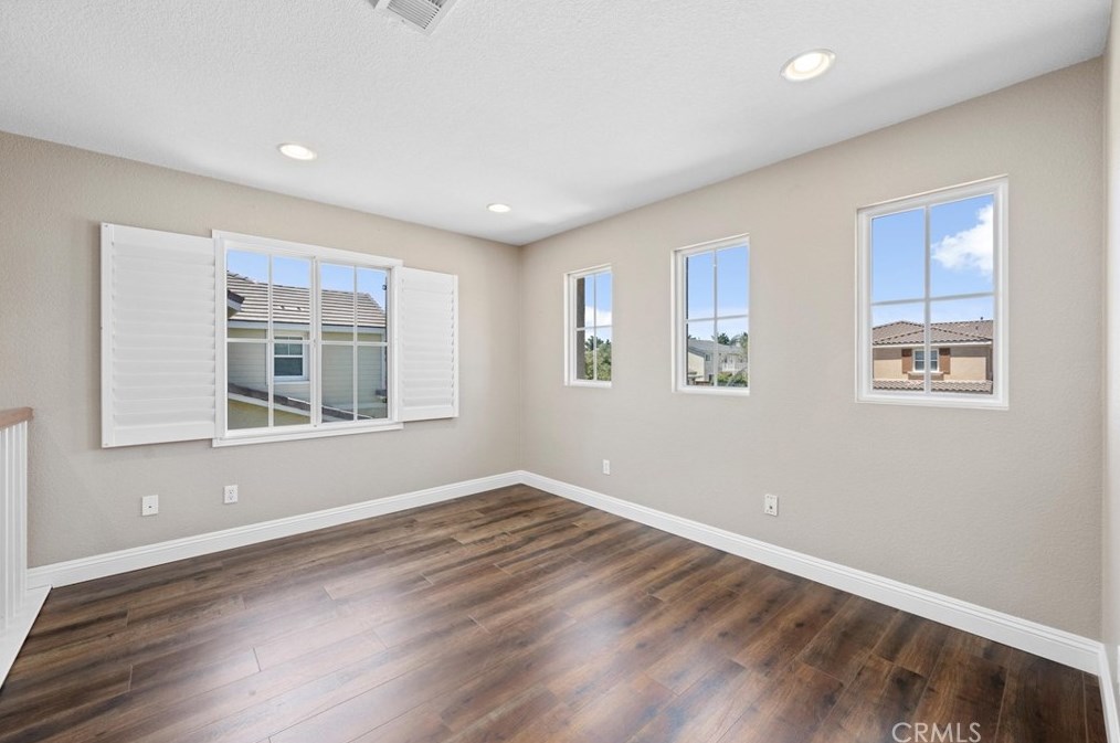 1527 Polaris Ln, Beaumont CA  92223-7802 exterior