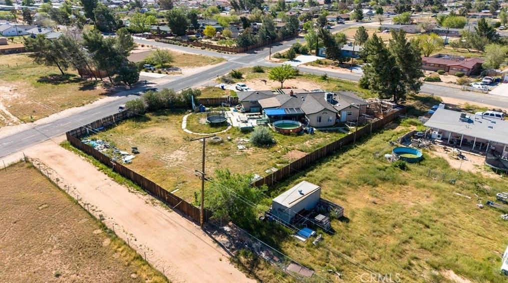 14360 Pawnee Rd, Apple Valley CA  92307-4275 exterior