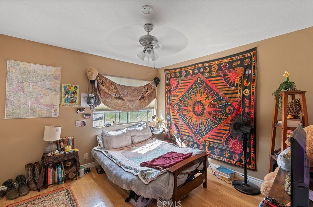 14360 Pawnee Rd, Apple Valley CA  92307-4275 exterior