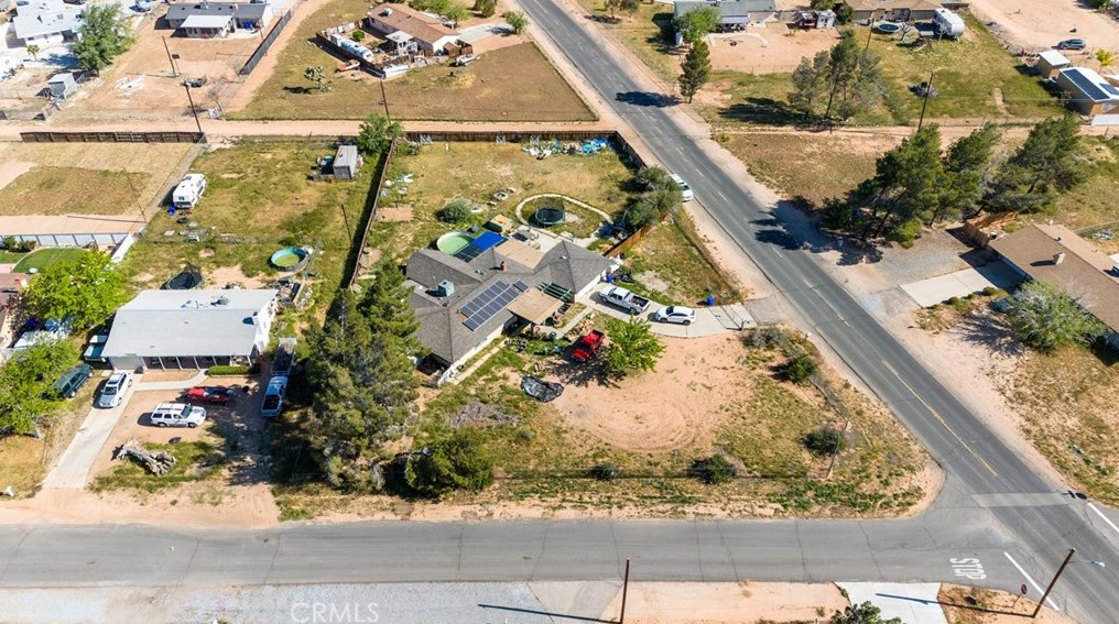 14360 Pawnee Rd, Apple Valley CA  92307-4275 exterior