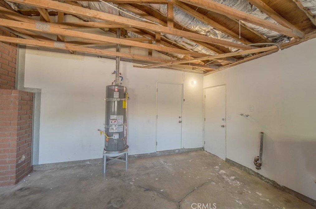 14576 Temecula Rd, Apple Valley CA  92307-4186 exterior