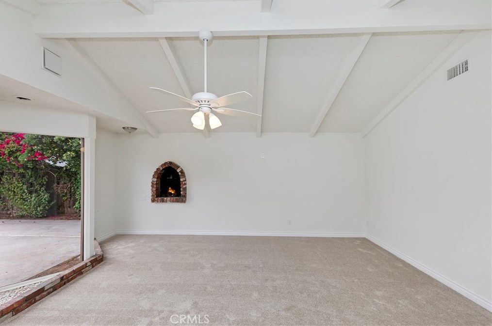 4055 Mt Vernon Ave, Riverside CA  92507-4805 exterior