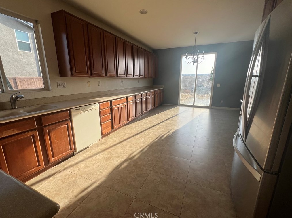 17427 Calle Rio Vis, Moreno Valley CA 92551-6324 exterior