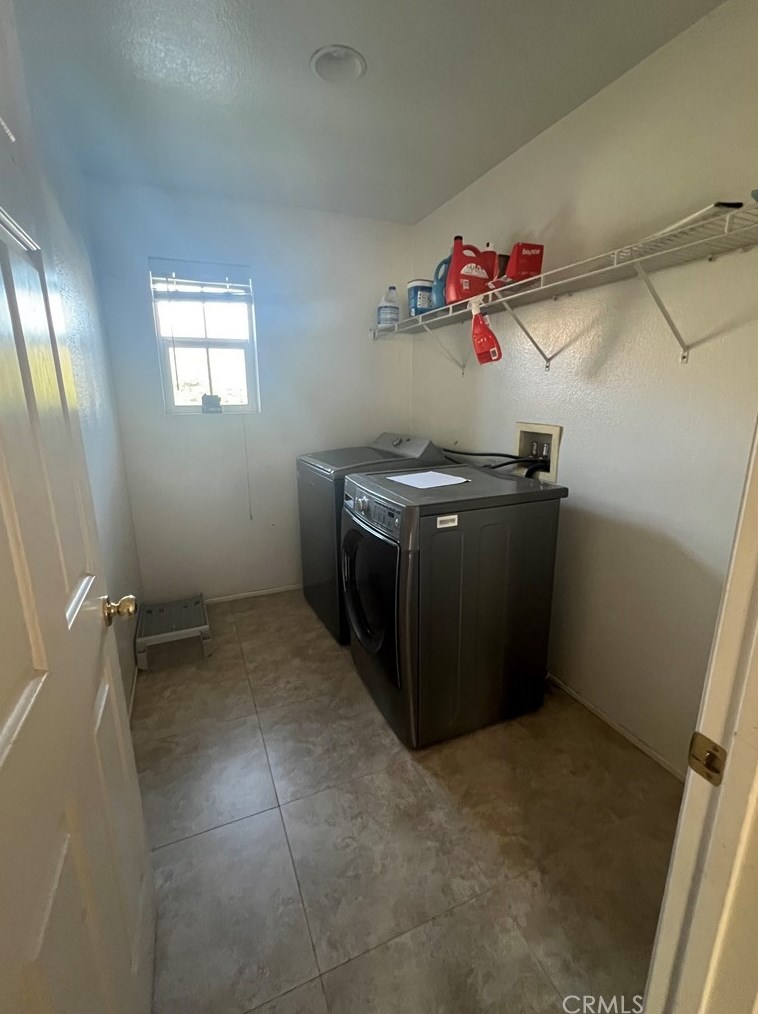 17427 Calle Rio Vis, Moreno Valley CA 92551-6324 exterior