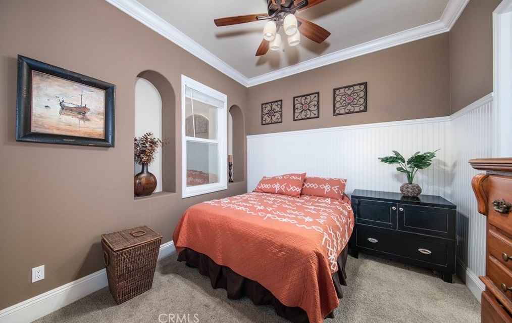 944 Pennsylvania Ave, Beaumont CA  92223-2407 exterior