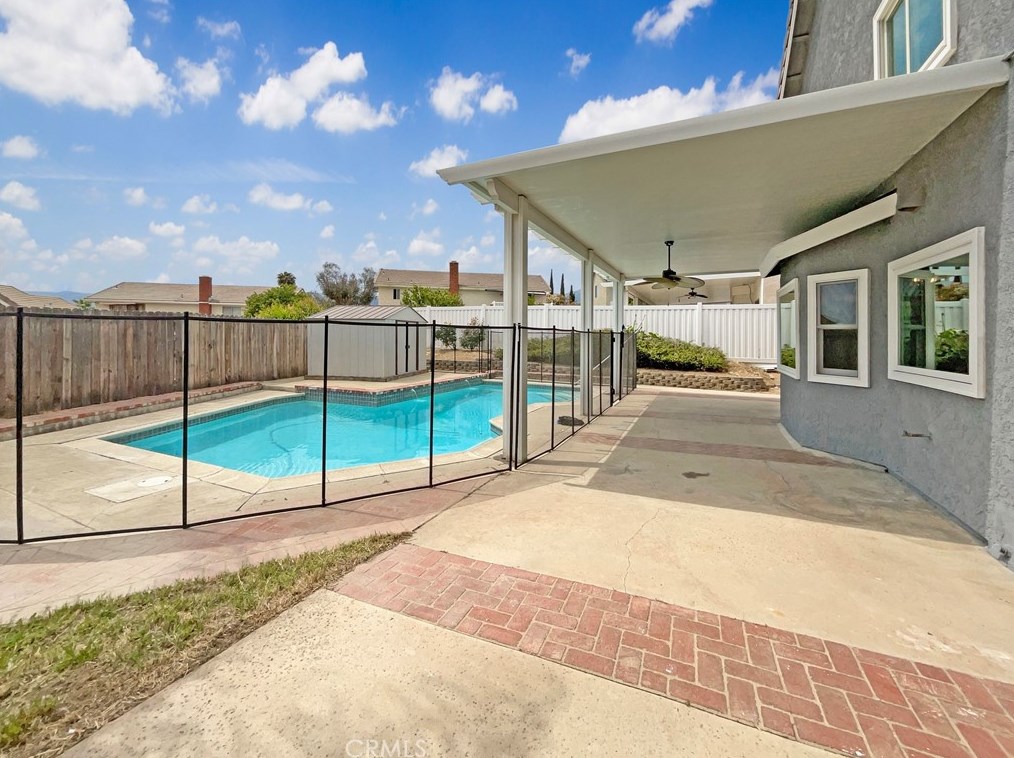 3417 Apple Blossom Ln, Lake Elsinore CA  92530-1857 exterior
