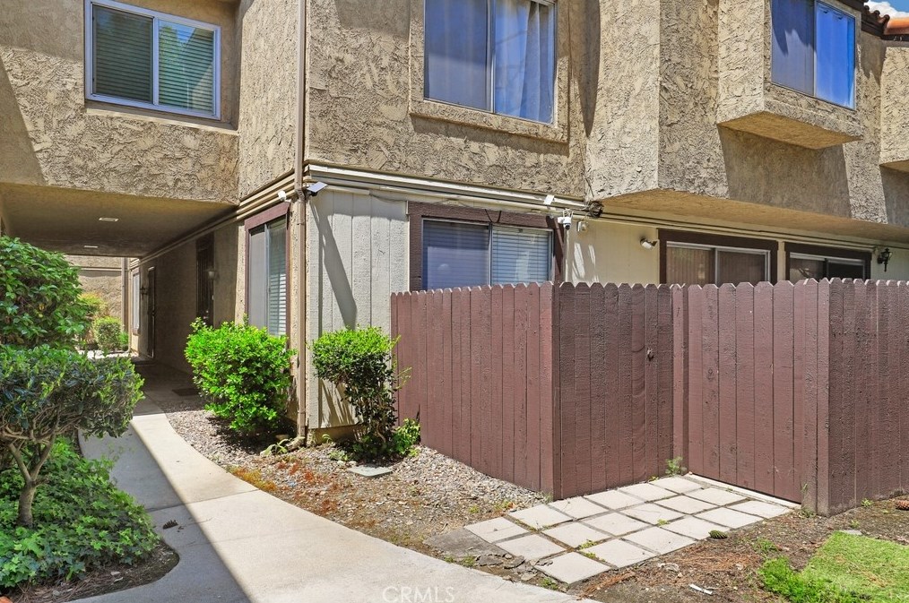 9431 Shadowood Dr #d, Montclair, CA 91763