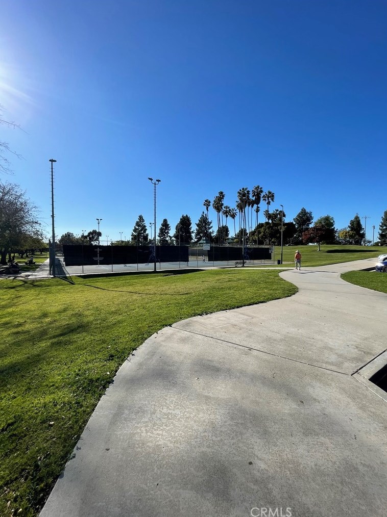 13210 Lisburn Pl, La Mirada CA  90638-1250 exterior