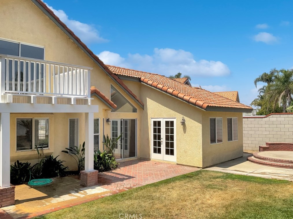 10057 Zinfandel Ln, Riverside CA  92509-2516 exterior