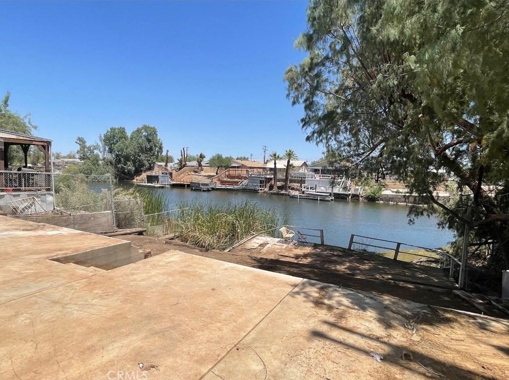 26 Ben Hulse Hwy, Palo Verde CA  92266-9800 exterior