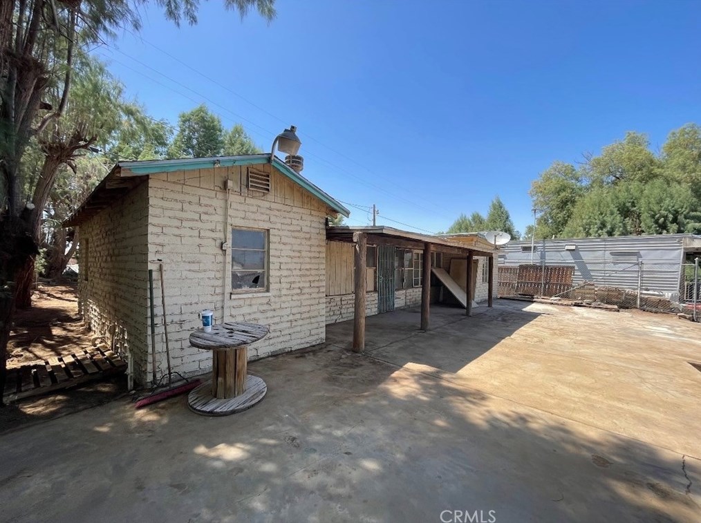 26 Ben Hulse Hwy, Palo Verde CA  92266-9800 exterior