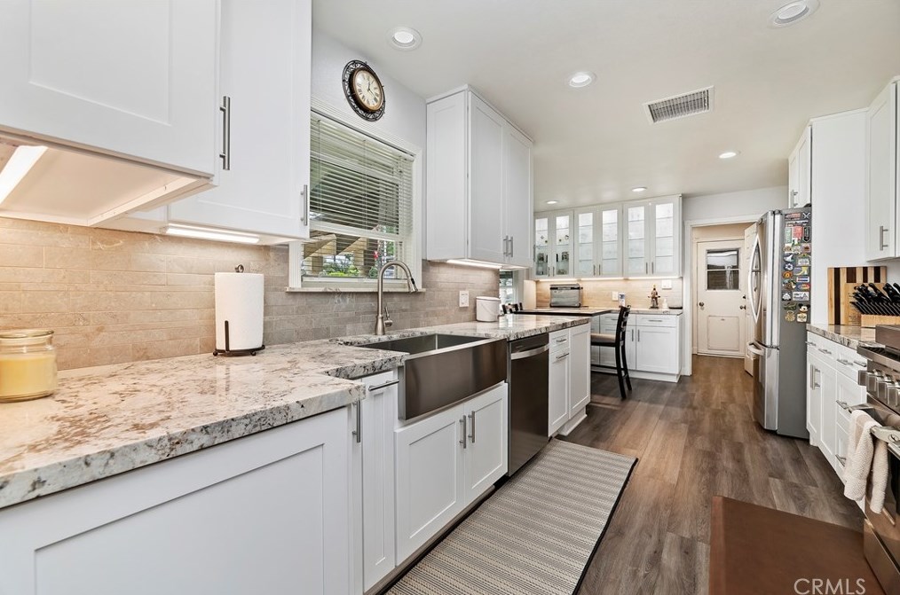 5445 Pinehurst Dr, Riverside CA  92504-1339 exterior