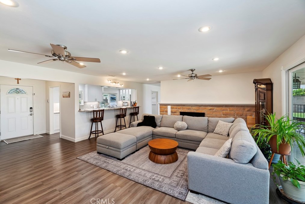 5445 Pinehurst Dr, Riverside CA  92504-1339 exterior