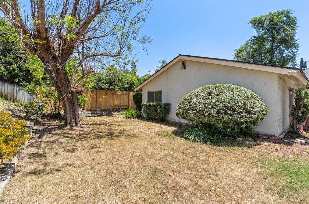 775 Spruce St, Riverside CA  92507-3039 exterior