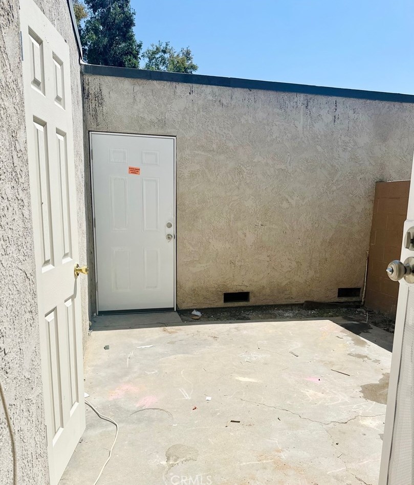 25180 5th St, San Bernardino CA  92410-5125 exterior