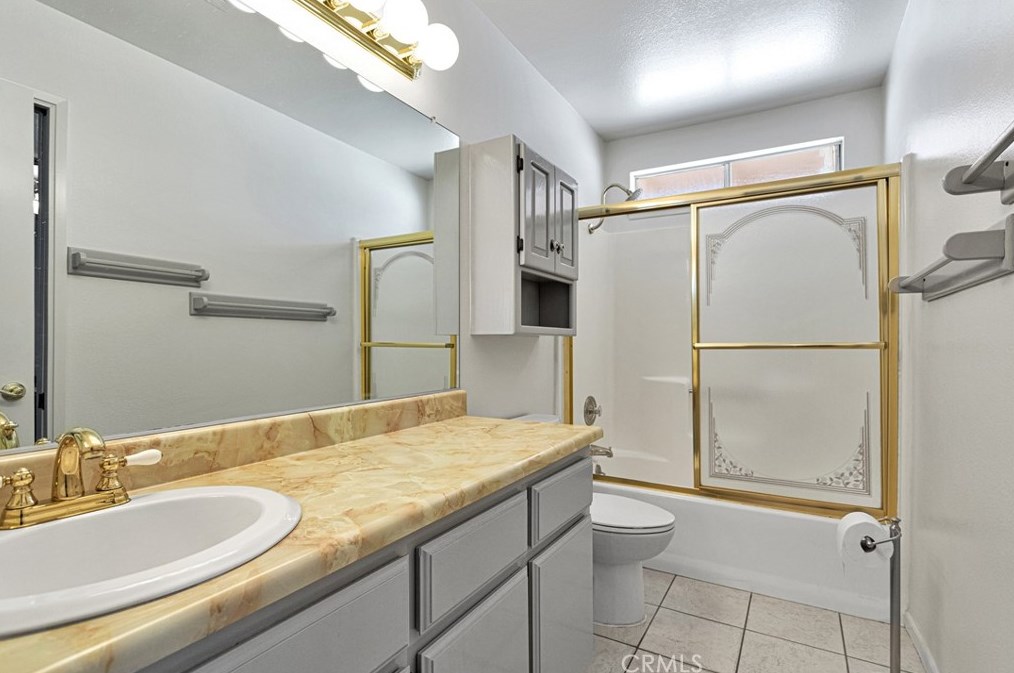 12950 El Rio Rd, Victorville CA  92392-9629 exterior