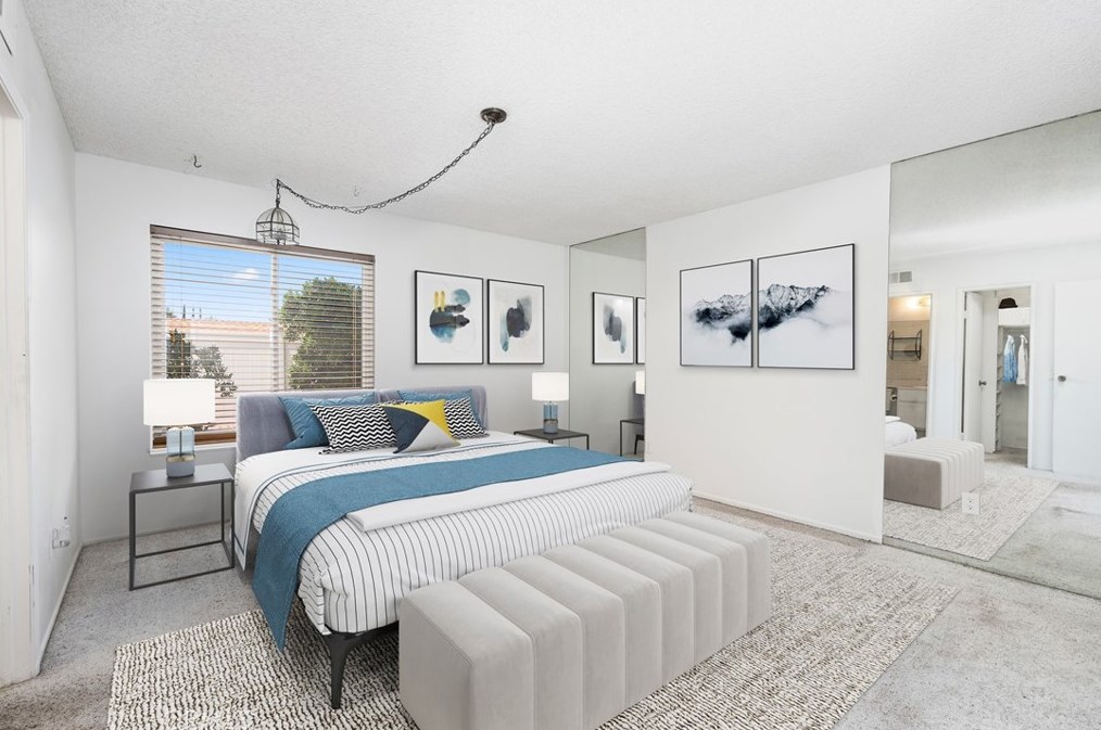 10 Ford St, Redlands CA  92374-6328 exterior