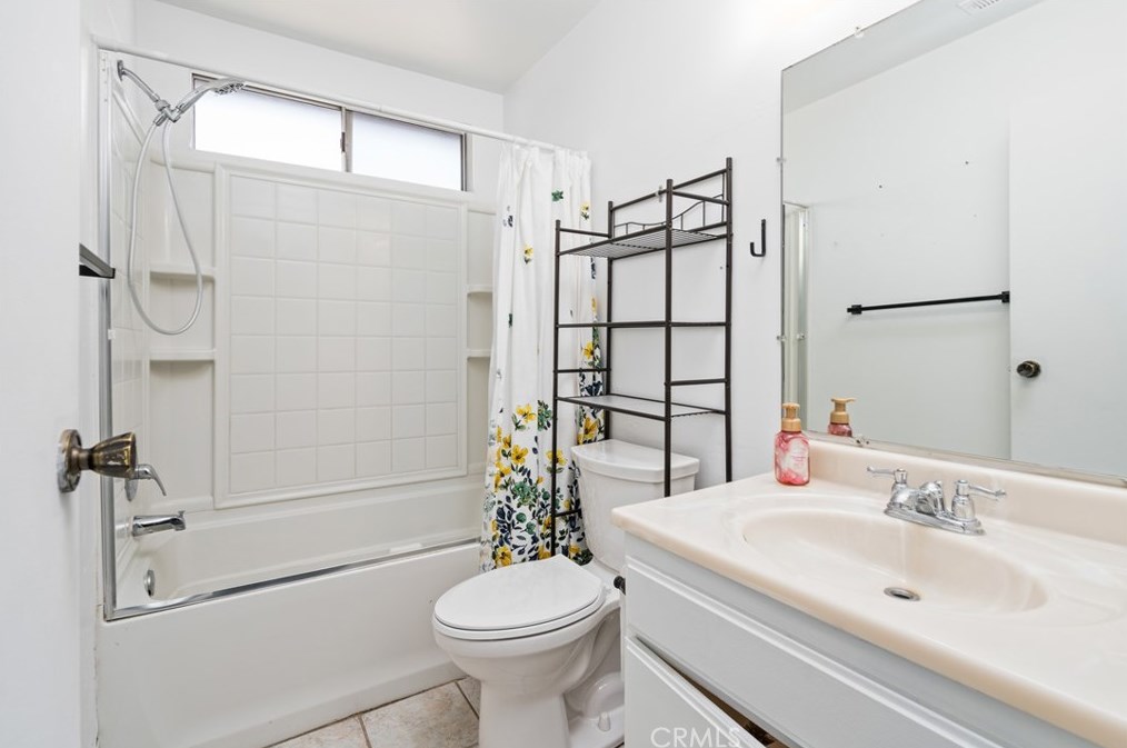 10 Ford St, Redlands CA  92374-6328 exterior