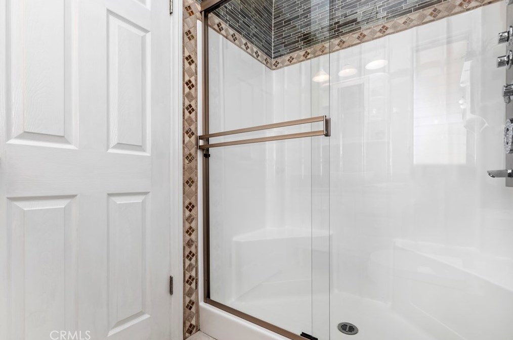 6920 Dorinda Dr, Riverside CA  92503-1145 exterior