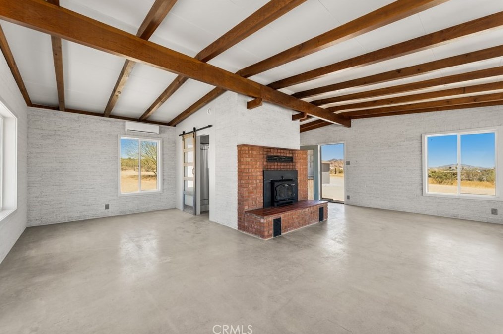 2633 Kickapoo Trl, Yucca Valley CA 92285-3419 exterior