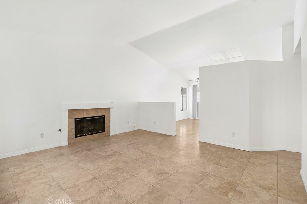 31670 Willow View Pl, Lake Elsinore CA  92532-0401 exterior