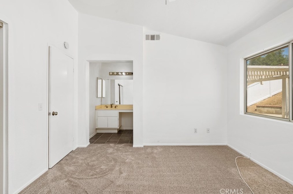 31670 Willow View Pl, Lake Elsinore CA  92532-0401 exterior