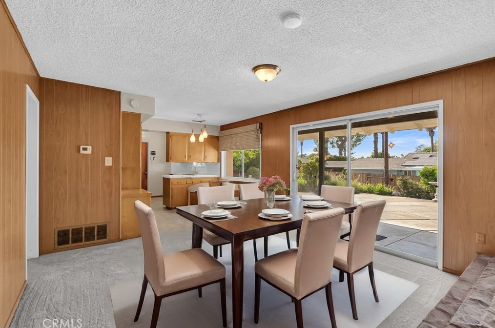 1961 Wetherly Way, Riverside CA 92506-3564 exterior