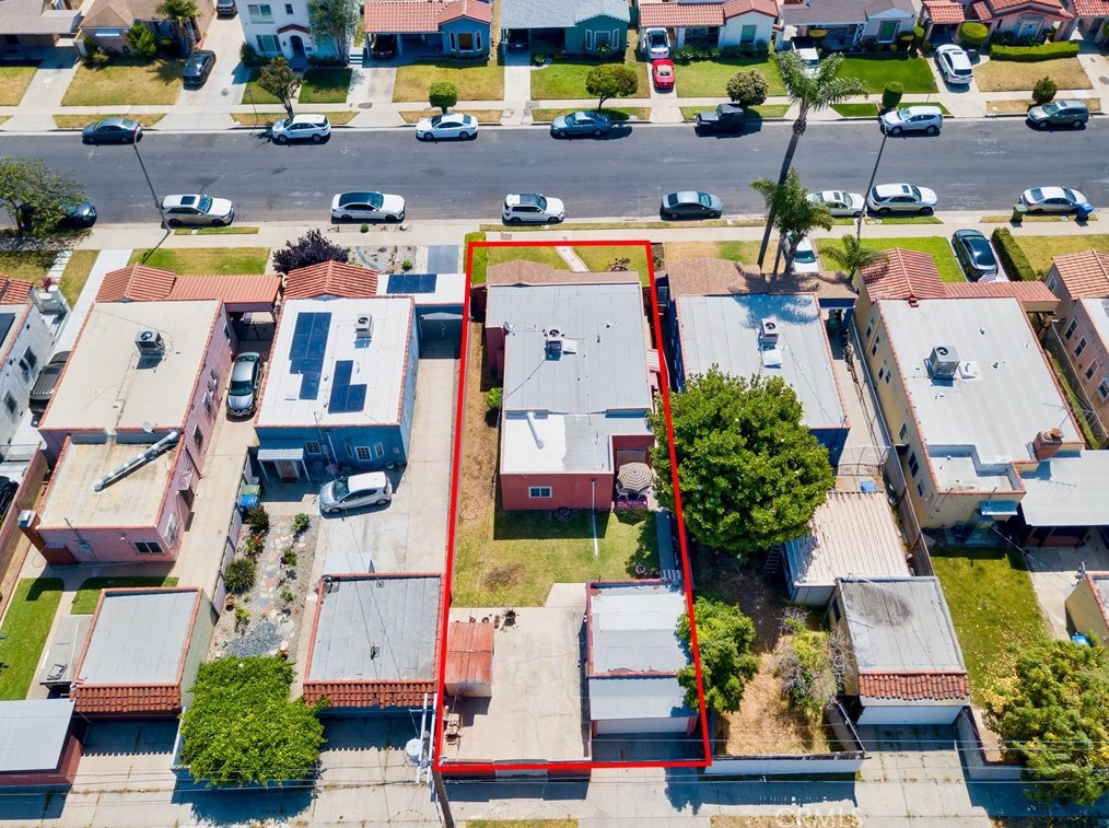 8635 Haas Ave, Los Angeles CA  90047-3220 exterior