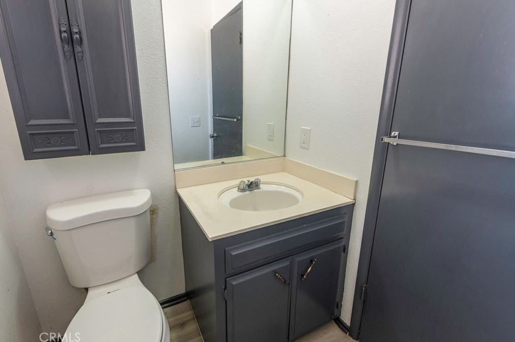 14524 Willow St, Hesperia CA  92345-2725 exterior