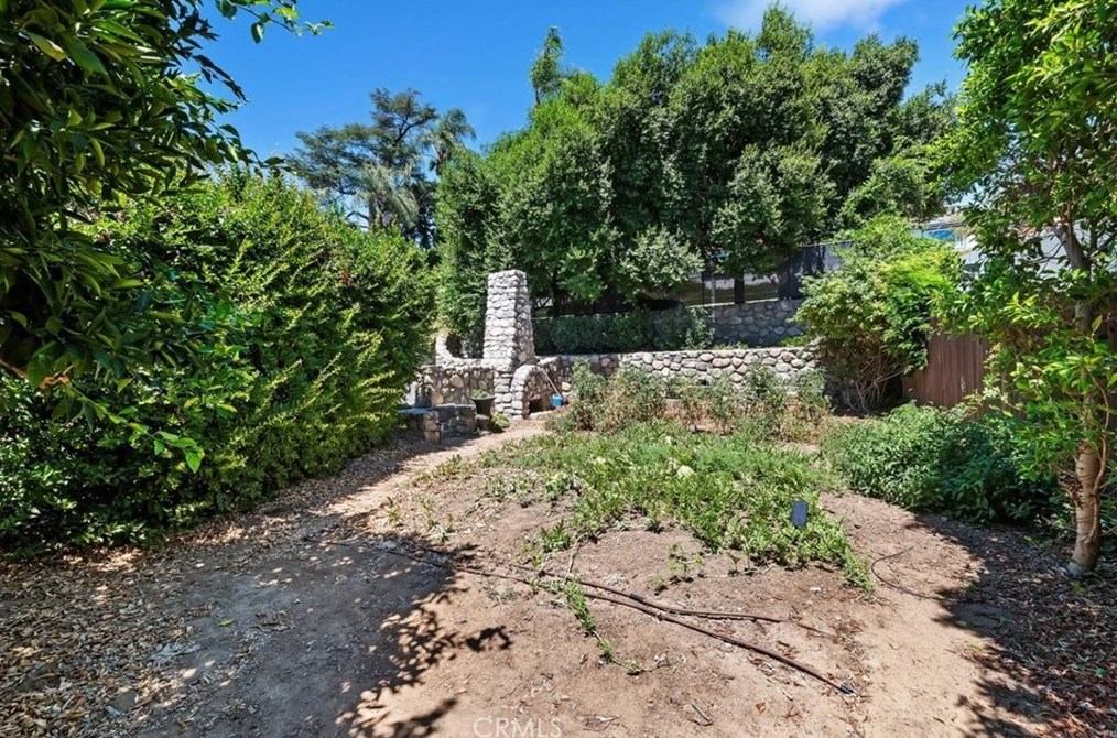 3014 Pine St, Riverside CA  92501-2364 exterior