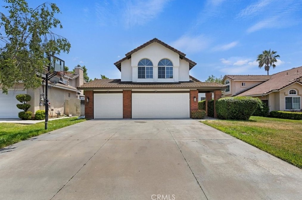 20443 Sugar Gum Rd, Riverside CA  92508-3005 exterior