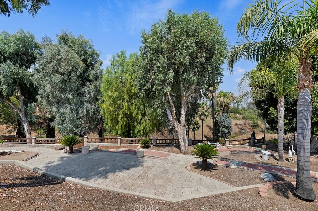 16229 Sunset Trl, Riverside CA  92506-5844 exterior