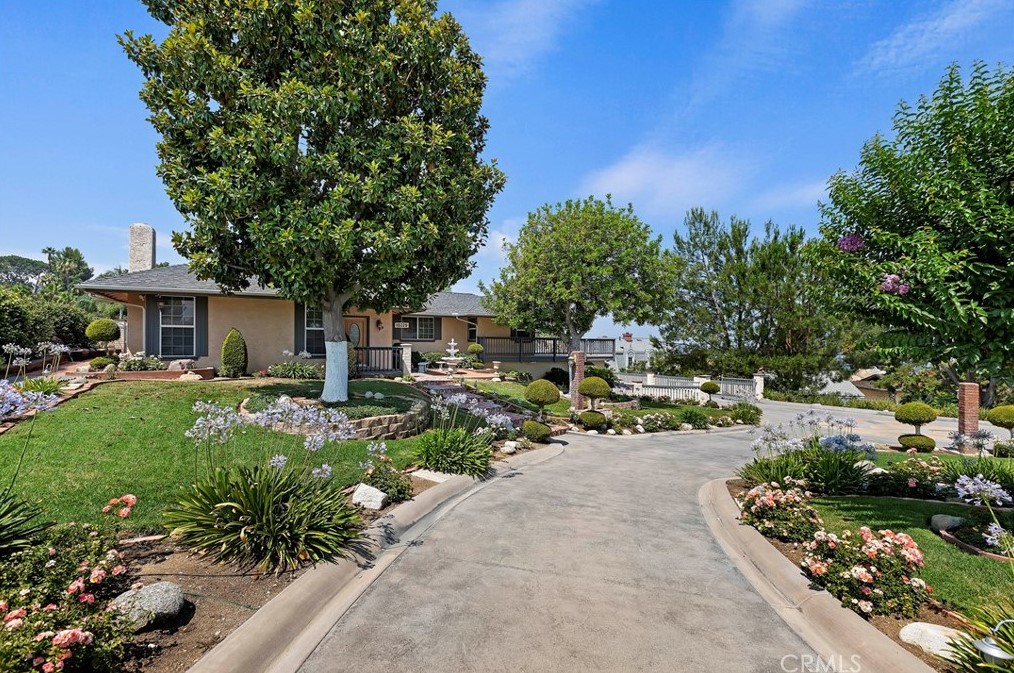 16229 Sunset Trl, Riverside CA  92506-5844 exterior