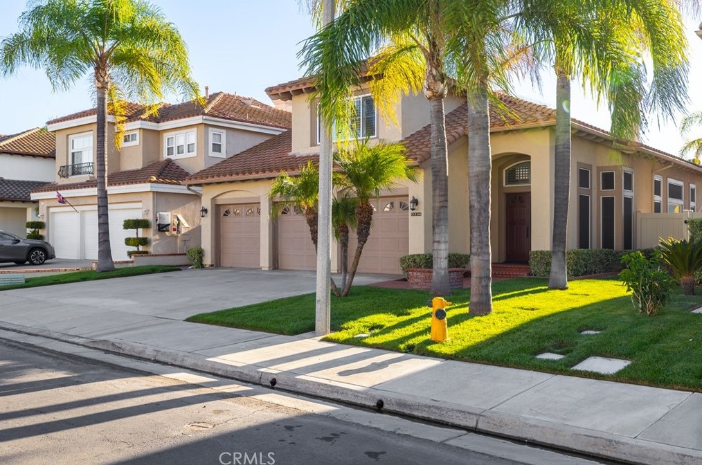 45417 Camino Monzon, Temecula CA  92592-1301 exterior