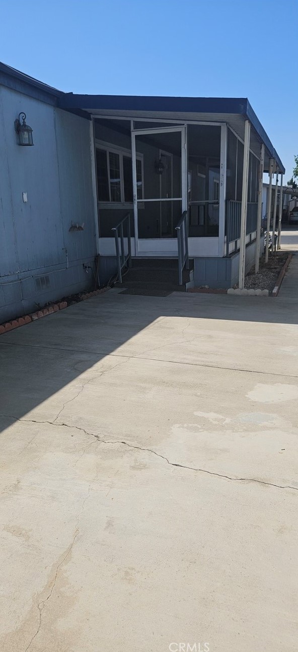 1456 Philadelphia St, Ontario CA  91761-5703 exterior